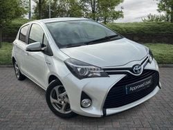 White Used 2016 Toyota Verso MPV | £13,495 (Expensive)