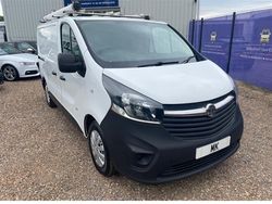 White Used 2016 Vauxhall Vivaro S Van | £7,495 (Fair price)