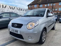 Silver Used 2010 Kia Picanto 2 Hatchback | £4,995 (Fair price)
