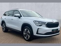 Moon white metallic New 2025 Skoda Kodiaq SE SUV | £33,490 (Super price)