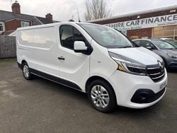 White Used 2021 Renault Trafic Van | £14,995 (Good price)