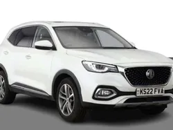 White Used 2022 MG HS Exclusive SUV | £16,000 (Fair price)