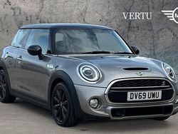Silver Used 2019 Mini Cooper S Classic Hatchback | £14,286 (Good price)