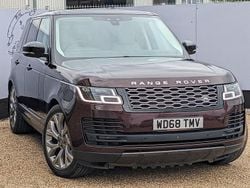 Red Used 2018 Land Rover Range Rover Vogue SE SUV | £29,995 (Fair price)