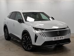 White New 2025 Peugeot 3008 Allure SUV | £30,998 (Fair price)