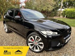 Black Used 2018 Jaguar F-Pace S SUV | £20,995 (Fair price)