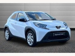 White Used 2023 Toyota Aygo PURE Hatchback | £15,495 (Fair price)