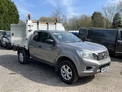 Grey Used 2020 Nissan Navara Acenta Pickup | £17,494 (Expensive)