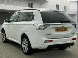 White Used 2015 Mitsubishi Outlander P-HEV SUV | £5,995 (Good price)