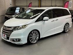 White Used 2014 Honda Odyssey EX MPV | £16,995 (Expensive)
