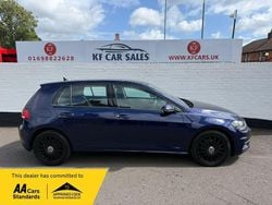 Blue Used 2017 VW Golf VII S Hatchback | £8,695 (Good price)
