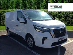 White Used 2023 Nissan Primastar Tekna MPV | £18,999 (Fair price)