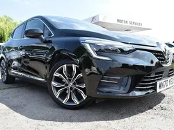 Black Used 2020 Renault Clio V Version S Hatchback | £13,495 (Fair price)