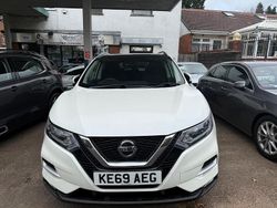 White Used 2020 Nissan Qashqai N-Connecta SUV | £9,750 (Good price)