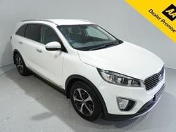 White Used 2016 Kia Sorento SUV | £13,888 (Fair price)
