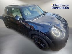 Black Used 2021 Mini Cooper SE Hatch Hatchback | £16,300 (Expensive)