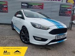 White Used 2017 Ford Focus ST-Line | £6,450 (Good price)