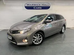 Bronze Used 2014 Toyota Auris Estate | £7,995 (A bit pricey)