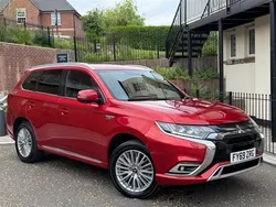 Red Used 2019 Mitsubishi Outlander SUV | £15,994 (Fair price)