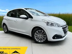 White Used 2018 Peugeot 208 Signature Sky Hatchback | £6,495 (Good price)