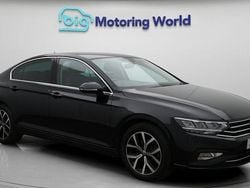 Used 2021 VW Passat SEL Sedan | £15,800 (Fair price)