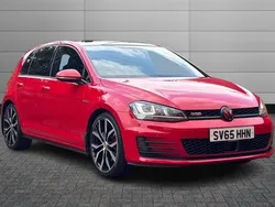 Tornado red Used 2015 VW Golf VII GTD Hatchback | £10,995 (Fair price)