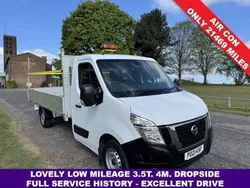 White Used 2021 Nissan NV400 S Van | £18,995 (Fair price)