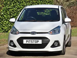 White Used 2015 Hyundai i10 Premium Hatchback | £6,100 (Fair price)