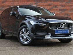 Used 2019 Volvo V90 CC Estate | £21,989 (Fair price)