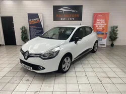 White Used 2016 Renault Clio IV Dynamique Hatchback | £4,495 (Fair price)