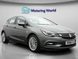 Grey Used 2018 Vauxhall Astra Elite Hatchback | £8,100 (Fair price)