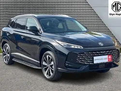 Red New 2025 MG HS Trophy SUV | £29,179
