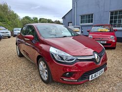Mars red metallic Used 2017 Renault Clio IV Dynamique Hatchback | £7,495 (Fair price)