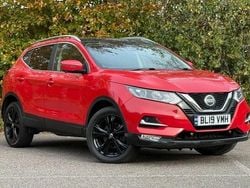 Red Used 2019 Nissan Qashqai N-Connecta SUV | £8,280 (Fair price)
