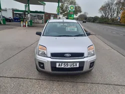 Silver Used 2009 Ford Fusion Zetec Hatchback | £1,995 (Fair price)