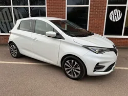 White Used 2021 Renault Rapid GT-Line Hatchback | £7,000