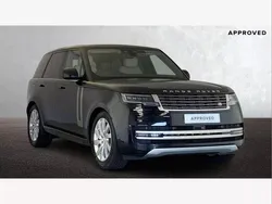 Santorini black New 2025 Land Rover Range Rover SE SUV | £98,250 (Expensive)