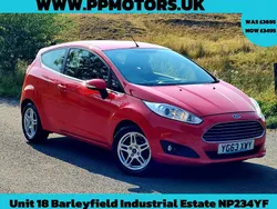 Red Used 2013 Ford Fiesta Zetec Hatchback | £3,495 (Fair price)