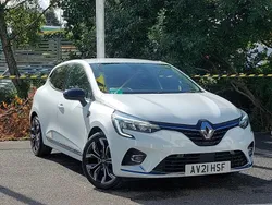 White Used 2021 Renault Clio V Hatchback | £14,998 (Fair price)