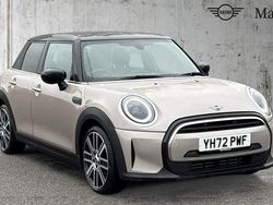 Rooftop grey Used 2022 Mini Cooper Exclusive Hatchback | £18,861 (Fair price)