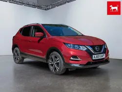 Red Used 2019 Nissan Qashqai N-Connecta SUV | £13,490 (Fair price)