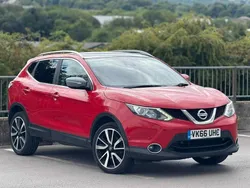 Red Used 2016 Nissan Qashqai S SUV | £6,790 (Fair price)
