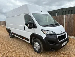 White Used 2022 Peugeot Boxer S Van | £14,995 (Fair price)