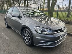 Grey Used 2018 VW Golf VII SE Hatchback | £9,250 (Fair price)