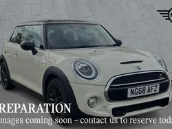 White Used 2018 Mini Cooper S Classic Hatchback | £13,487 (Good price)