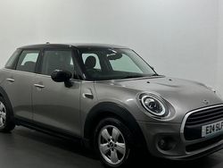 Used 2020 Mini Cooper Classic Hatchback | £12,998 (Good price)
