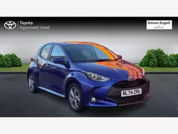 Blue Used 2024 Toyota Yaris Hybrid Hatchback | £19,991 (Fair price)