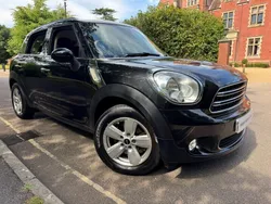 Absolute black Used 2014 Mini Cooper Countryman SUV | £8,000 (Fair price)