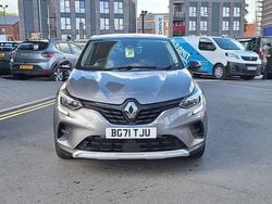 Metallic oyster grey Used 2021 Renault Captur SUV | £11,299 (Good price)