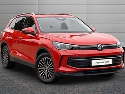 Persimmon red Used 2025 VW Tiguan Match SUV | £29,997 (Expensive)